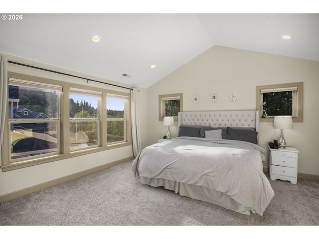 1668 Se 35TH Ter, Gresham, OR 97080