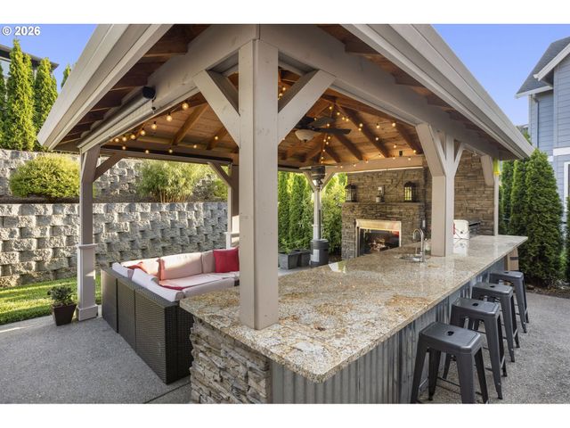 1668 Se 35TH Ter, Gresham, OR 97080