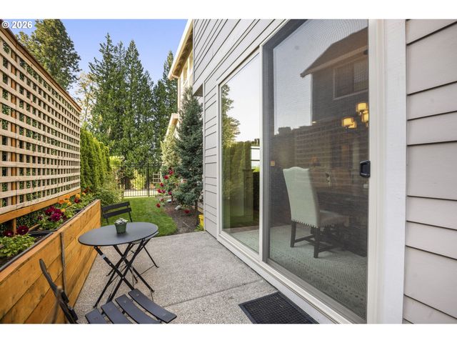 1668 Se 35TH Ter, Gresham, OR 97080