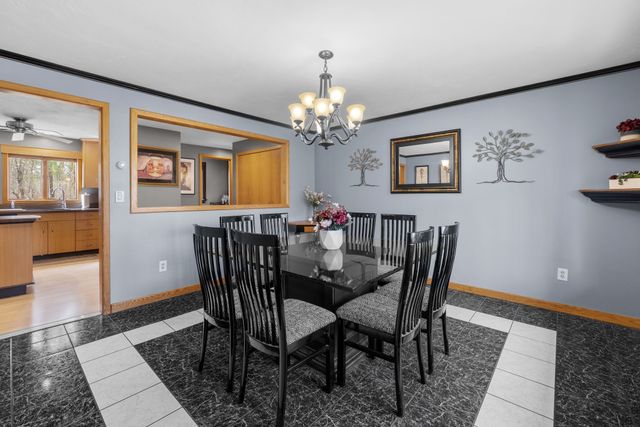 275 Chestnut, Uxbridge, MA 01569