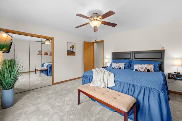 275 Chestnut, Uxbridge, MA 01569