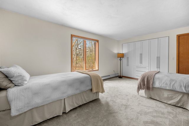 275 Chestnut, Uxbridge, MA 01569
