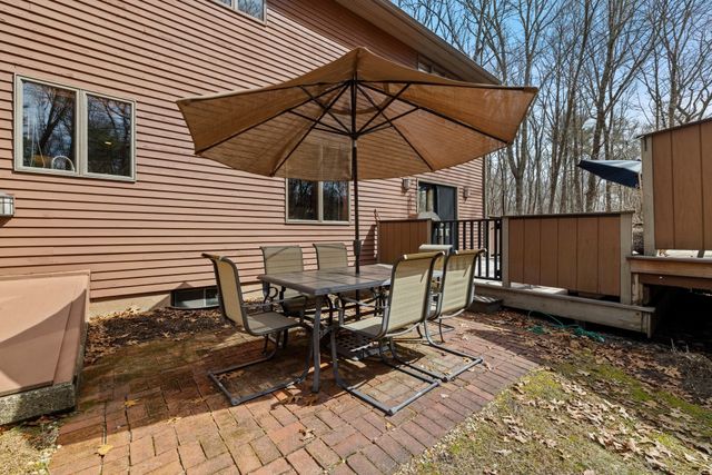 275 Chestnut, Uxbridge, MA 01569