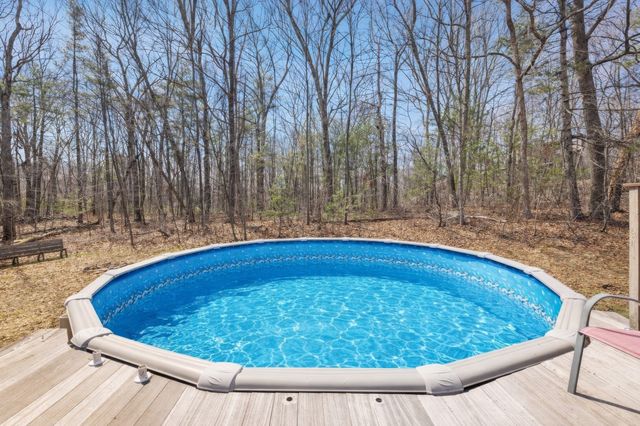 275 Chestnut, Uxbridge, MA 01569