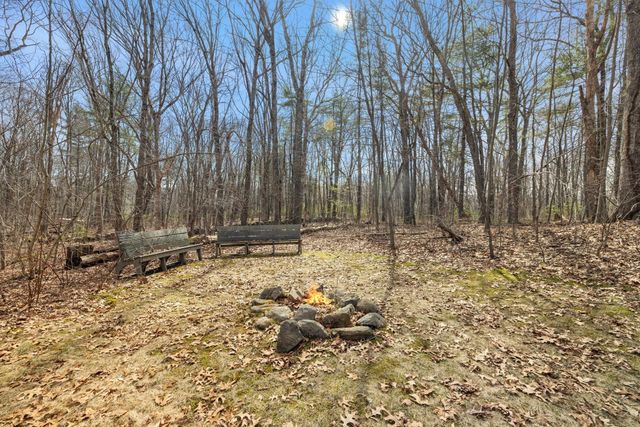 275 Chestnut, Uxbridge, MA 01569