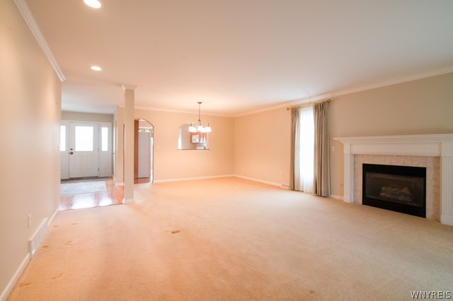 28 Lord Byron Lane, Amherst, NY 14221