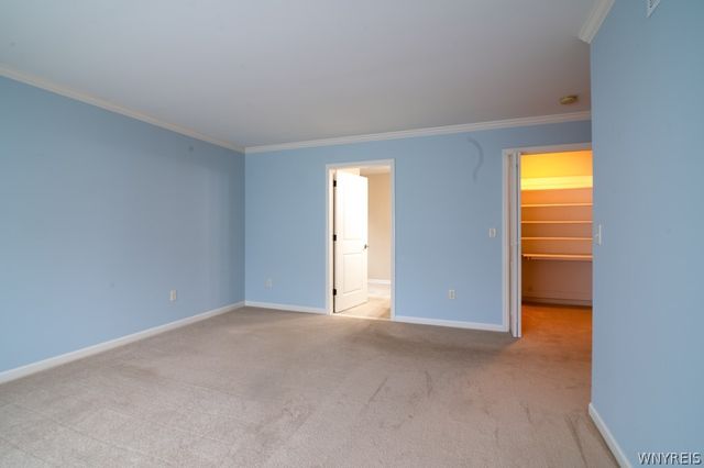 28 Lord Byron Lane, Amherst, NY 14221