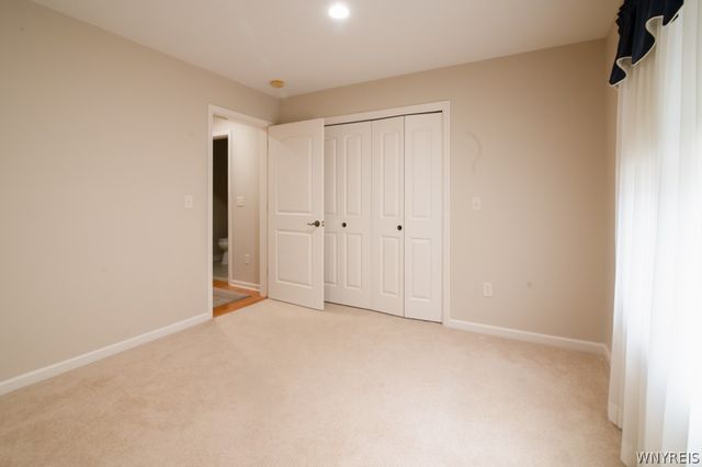 28 Lord Byron Lane, Amherst, NY 14221