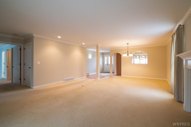 28 Lord Byron Lane, Amherst, NY 14221