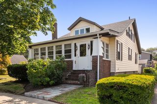 45 Moffat Road, Quincy, MA 02168