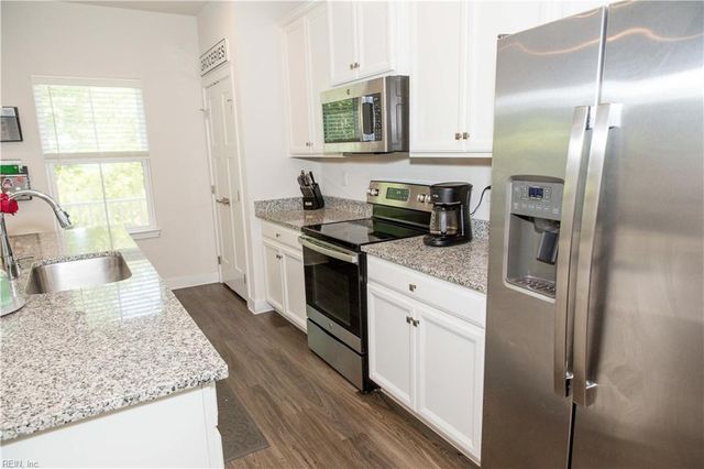 1013 Stern WAY, Chesapeake, VA 23323