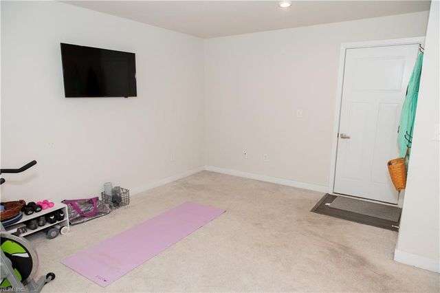 1013 Stern WAY, Chesapeake, VA 23323