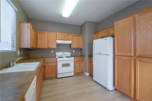 1228 Sun Village Avenue, Las Vegas, NV 89183