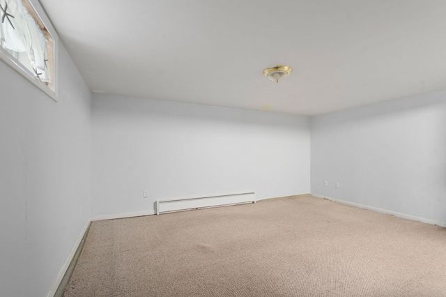 60 Lake St E, Winchester, MA 01890