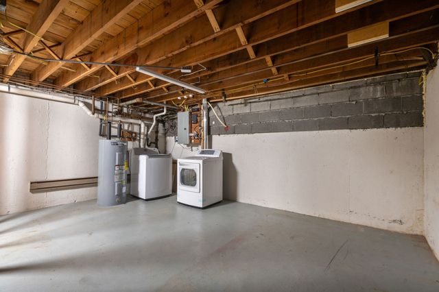 60 Lake St E, Winchester, MA 01890
