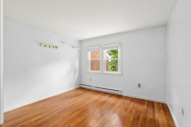 60 Lake St E, Winchester, MA 01890
