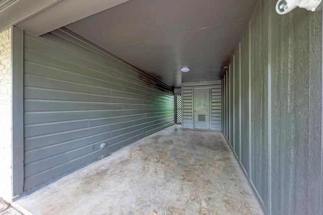 1612 Elmhurst DR A, Austin, TX 78741