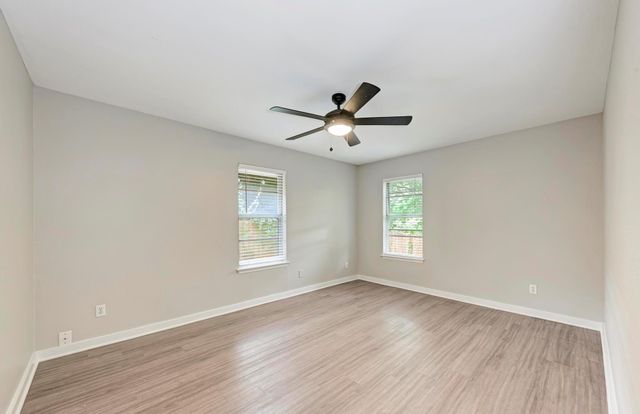 1612 Elmhurst DR A, Austin, TX 78741