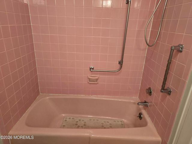 157a Rosewood Drive A, Whiting, NJ 08759