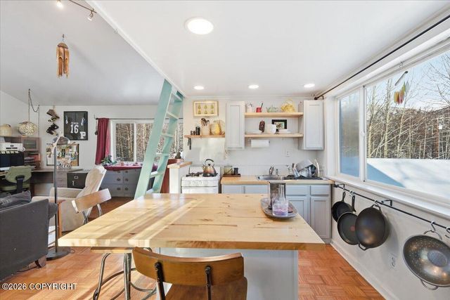 265 N Tatlow Drive, Palmer, AK 99645