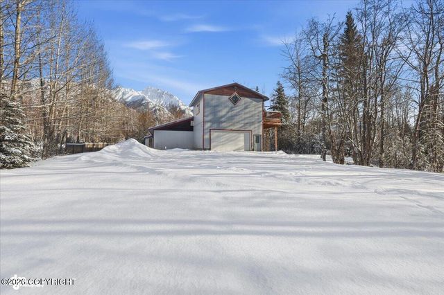 265 N Tatlow Drive, Palmer, AK 99645