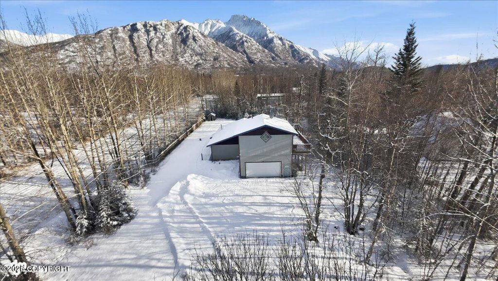 265 N Tatlow Drive, Palmer, AK 99645