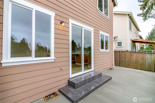 17837 110th Place SE, Renton, WA 98055