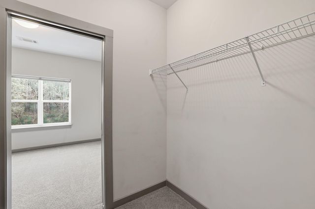 782 Riverfront Parkway 307, Chattanooga, TN 37402