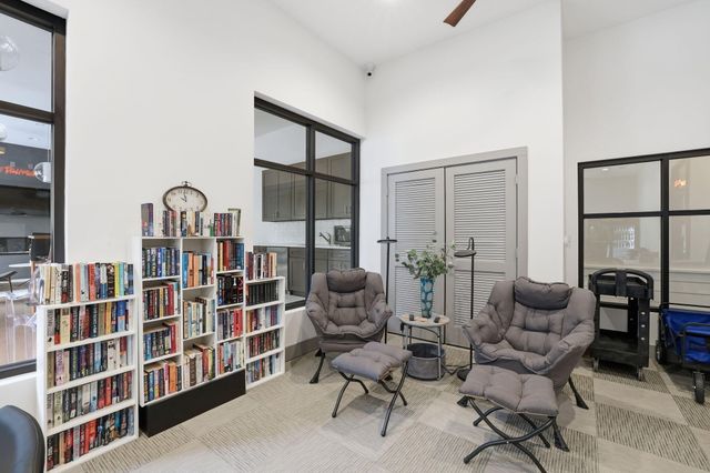 782 Riverfront Parkway 307, Chattanooga, TN 37402
