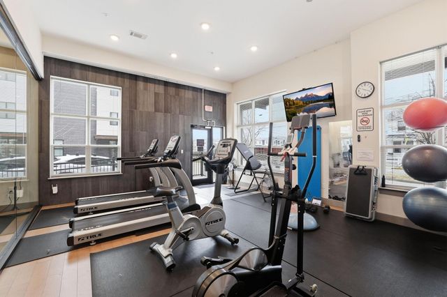 782 Riverfront Parkway 307, Chattanooga, TN 37402