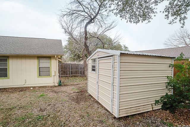 1551 Willow Creek, Seguin, TX 78155