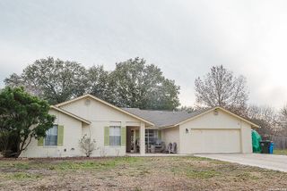 1551 Willow Creek, Seguin, TX 78155