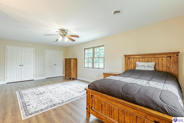 696 Pine Valley Drive, Elizabethtown, KY 42701