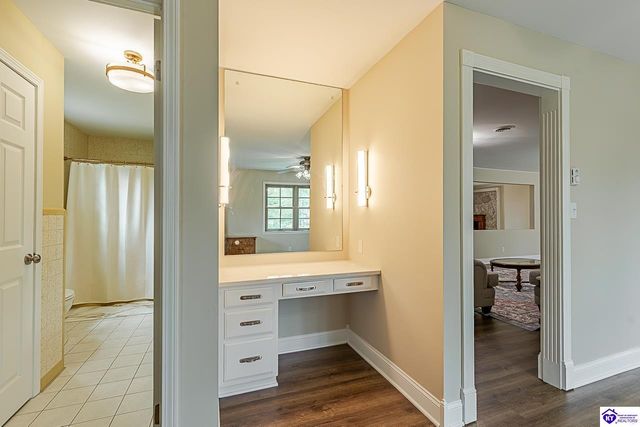 696 Pine Valley Drive, Elizabethtown, KY 42701