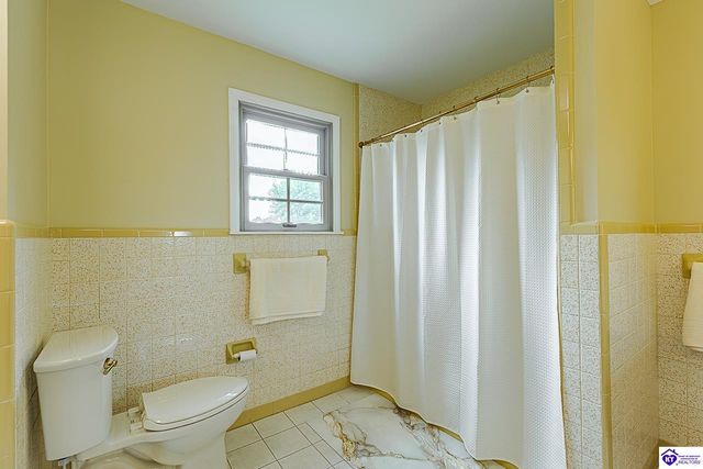 696 Pine Valley Drive, Elizabethtown, KY 42701