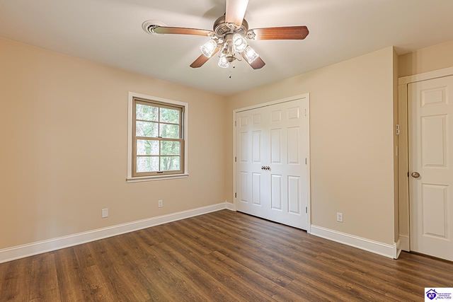 696 Pine Valley Drive, Elizabethtown, KY 42701