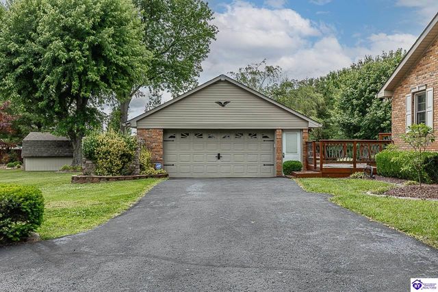 696 Pine Valley Drive, Elizabethtown, KY 42701