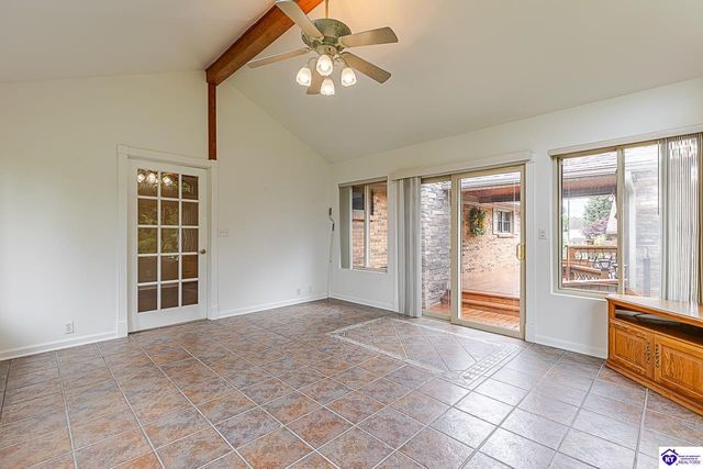 696 Pine Valley Drive, Elizabethtown, KY 42701