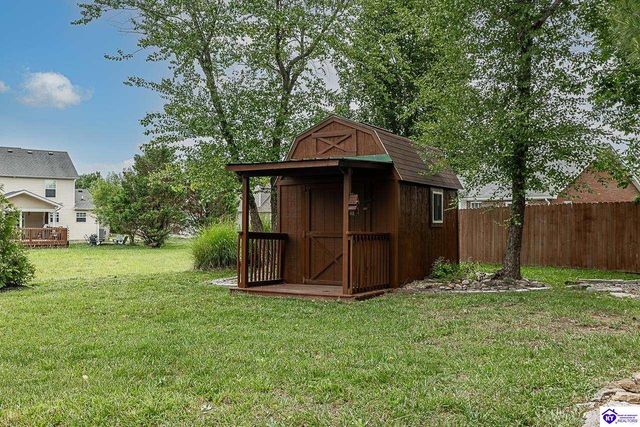 696 Pine Valley Drive, Elizabethtown, KY 42701