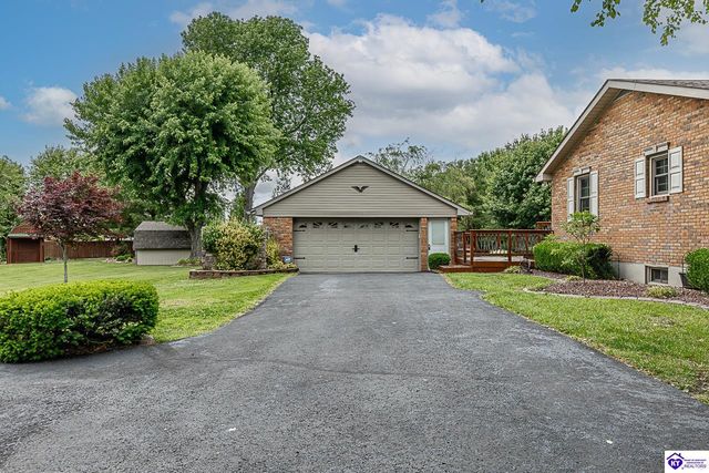 696 Pine Valley Drive, Elizabethtown, KY 42701