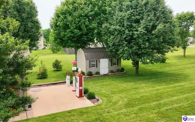 696 Pine Valley Drive, Elizabethtown, KY 42701