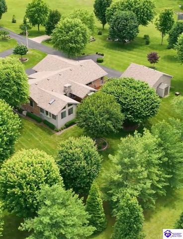 696 Pine Valley Drive, Elizabethtown, KY 42701