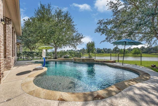 17219 Red Oak Bend Drive, Cypress, TX 77433