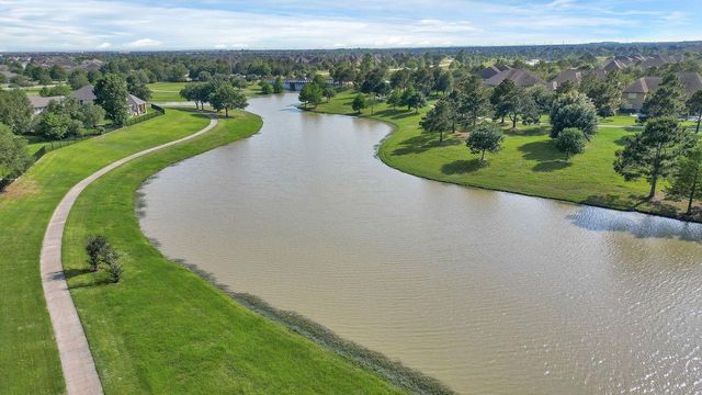 17219 Red Oak Bend Drive, Cypress, TX 77433