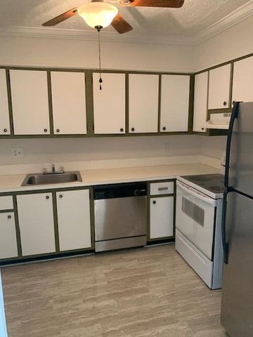 620 NW 13th Street 33, Boca Raton, FL 33486