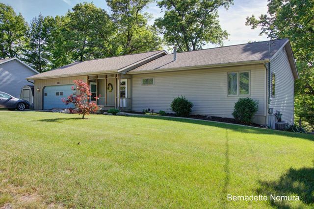 12167 Reyburn Drive NE, Sparta, MI 49345