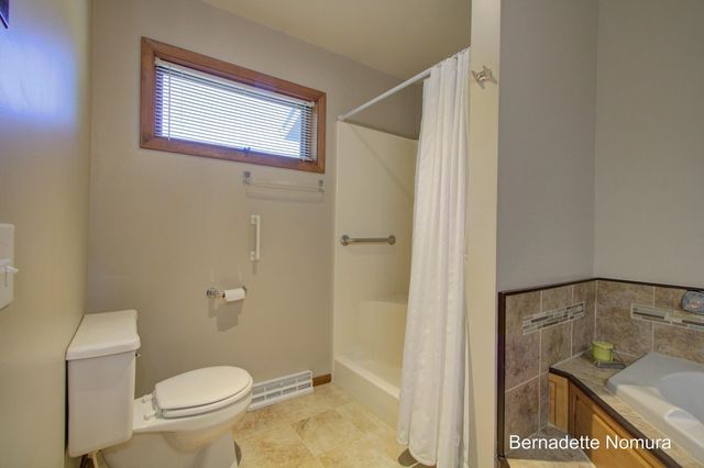 12167 Reyburn Drive NE, Sparta, MI 49345
