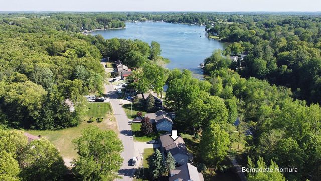 12167 Reyburn Drive NE, Sparta, MI 49345