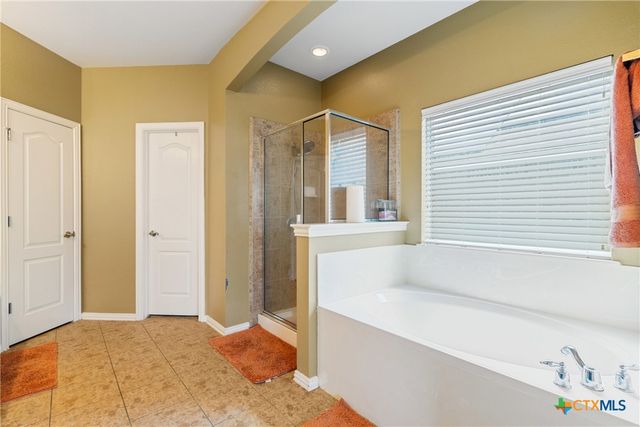 1002 Wallin Farms Cove, Hutto, TX 78634