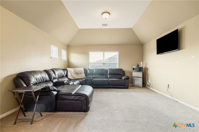 1002 Wallin Farms Cove, Hutto, TX 78634